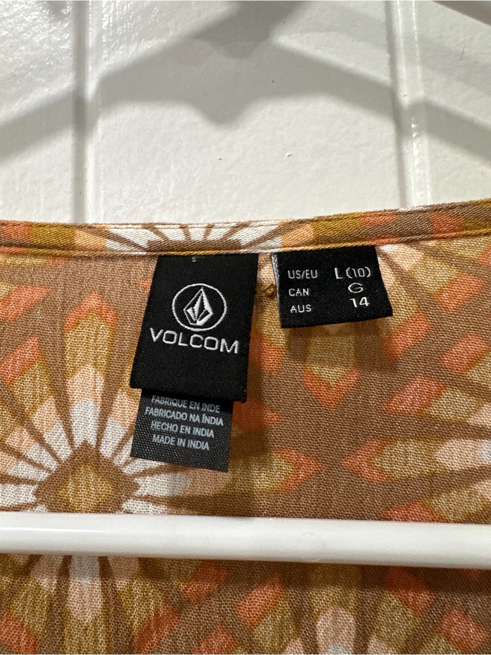 NWT Volcom Mustard Floral Star Dreamer Dress - Picture 4 of 9